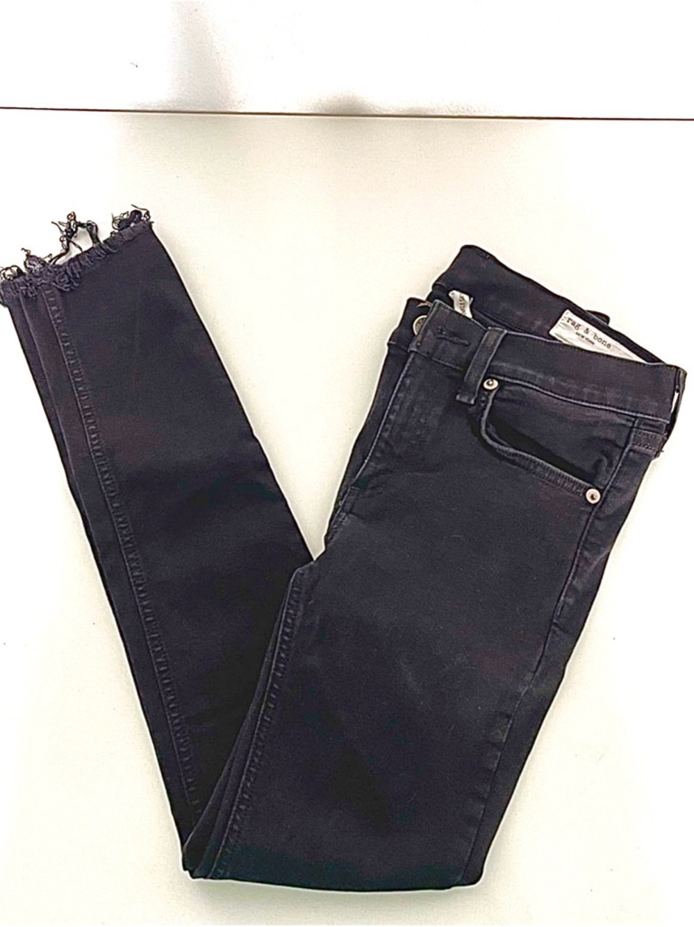 Rag & Bone Black Ankle Skinny Jeans Raw Hem 26 Edgy Streetwear Modern Grunge